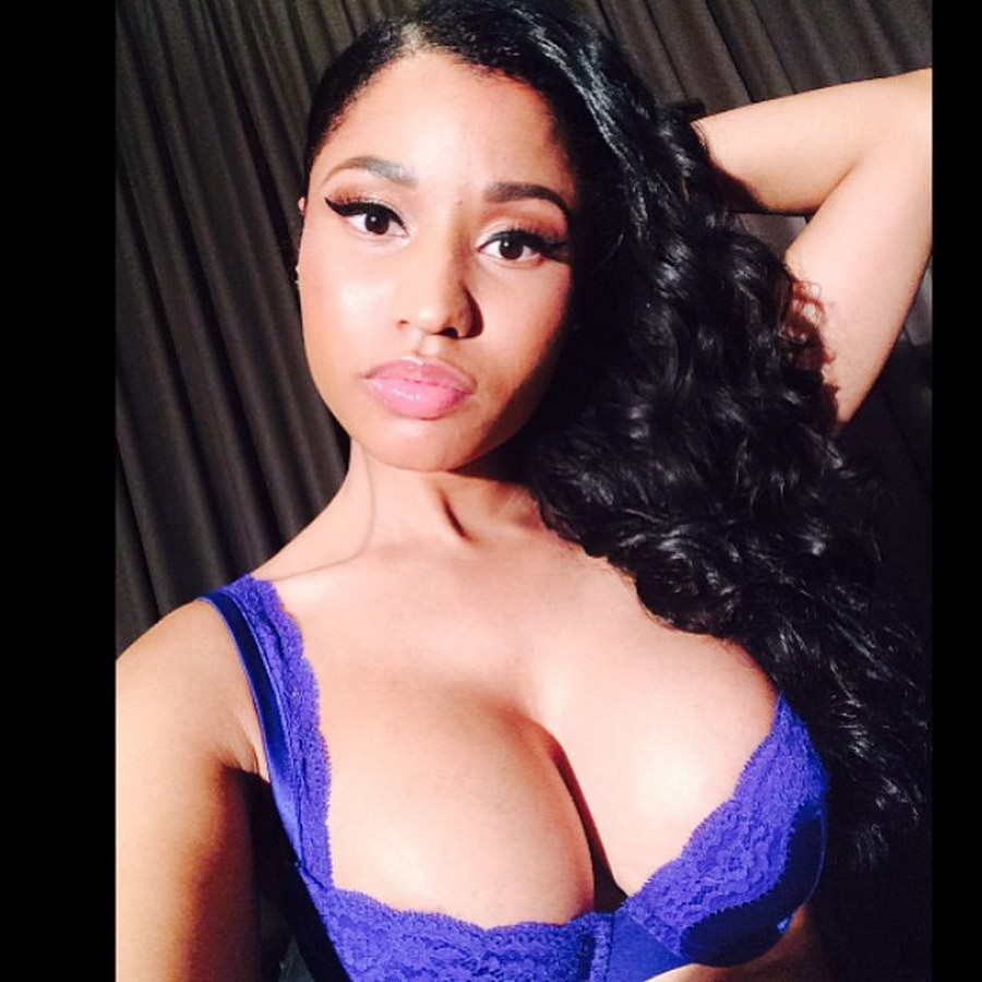 Nicki_Minaj_big_boobs_and_ass_in_lingerie_for_Myx_Fusions_Moscato_commercial_shoot_2014_May_16x_MQ_8.jpg