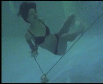 Ellie_Trapped_Underwater.jpg