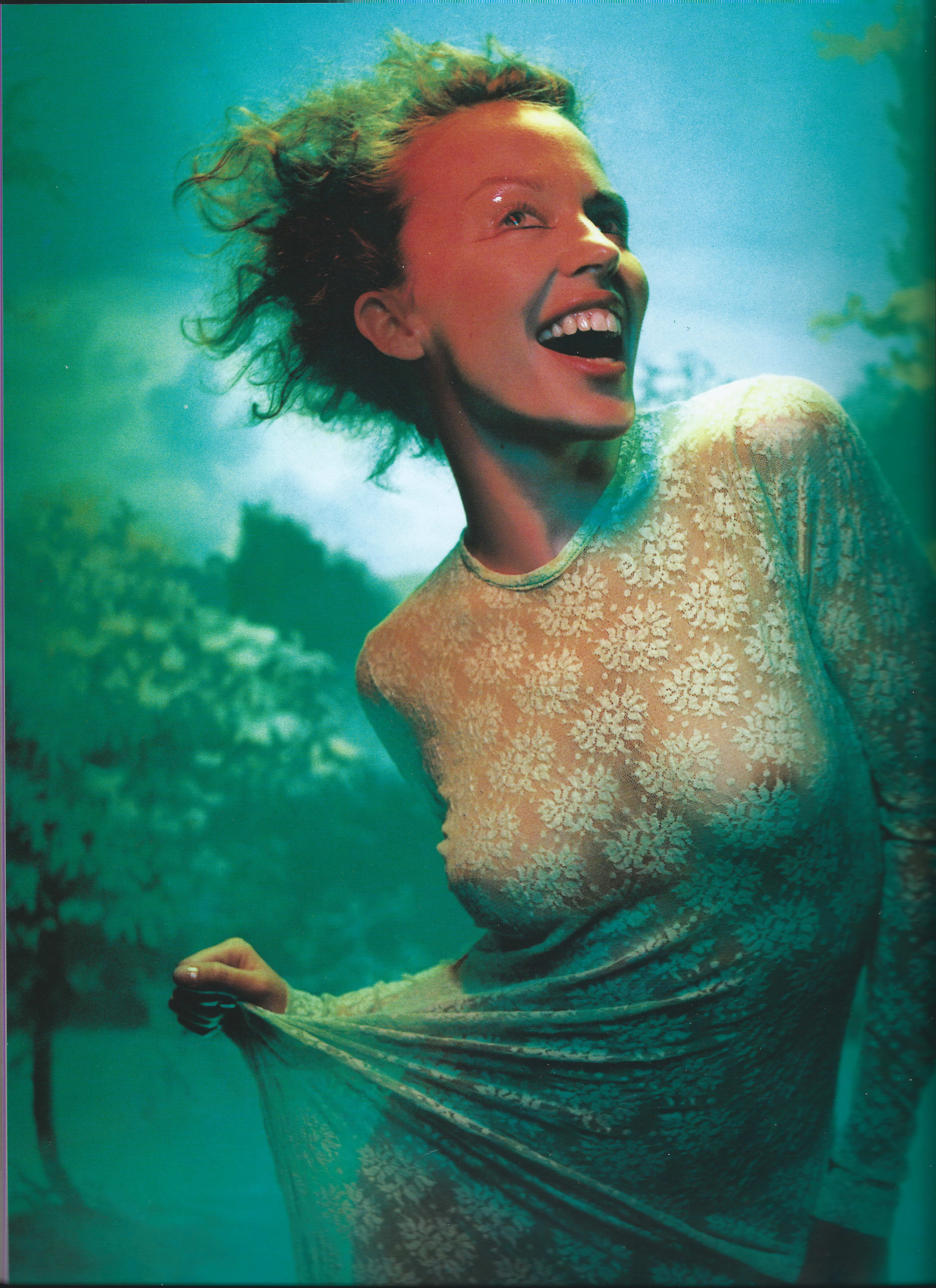 Kylie_Minogue_fully_nude_from_her_1999_book_Kylie_9x_UHQ_12.JPG