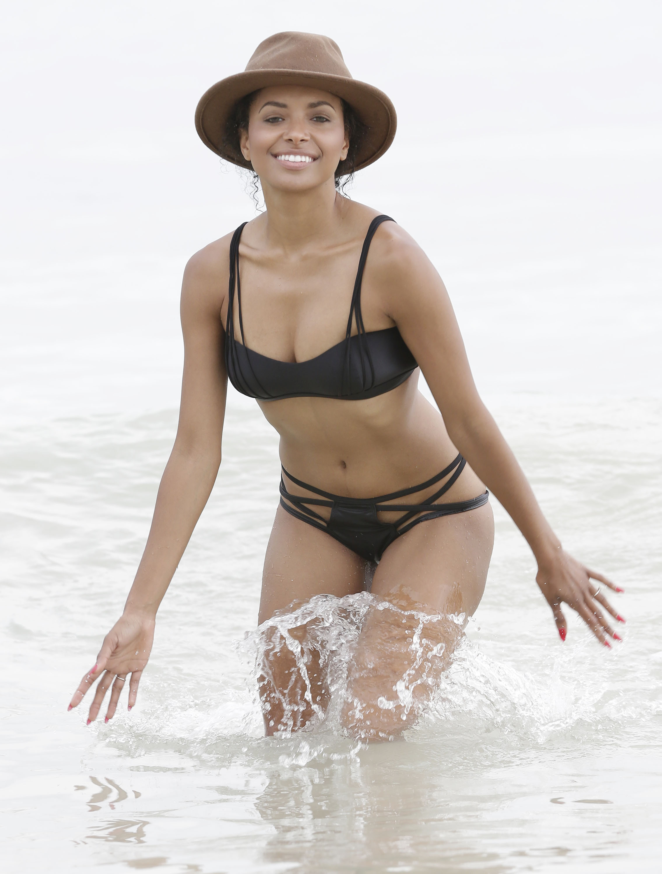 Kat_Graham_wearing_sexy_bikini_at_a_beach_in_Jamaica_14x_UHQ_8.jpg