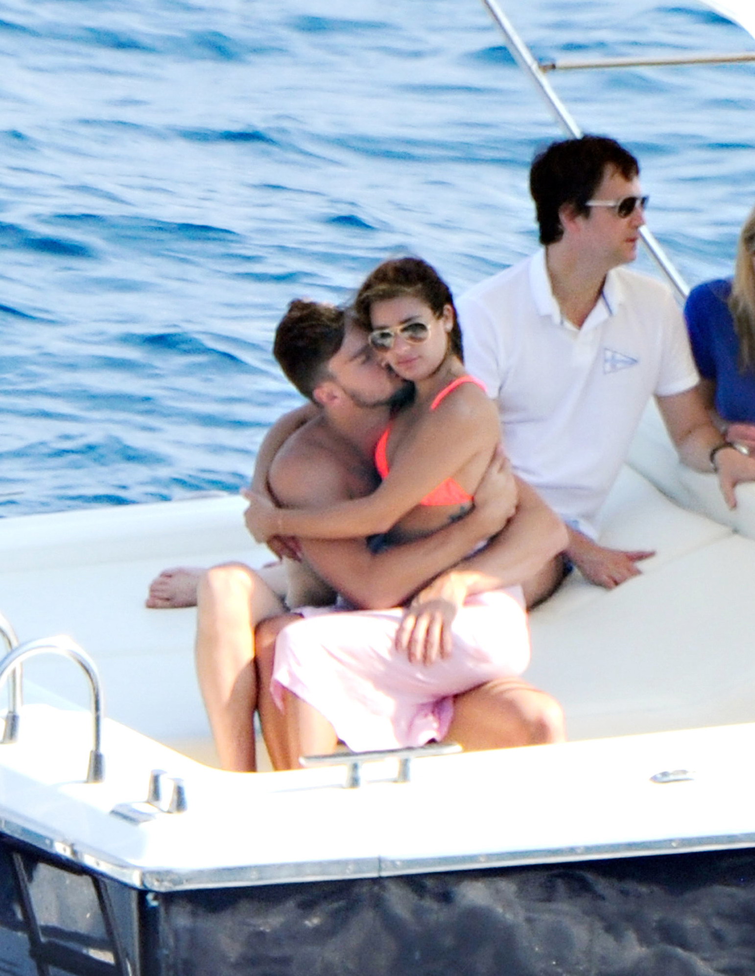 Lea_Michele_nipslip_wearing_hot_bikini_on_a_boat_in_Italy_27x_MixQ_29.jpg