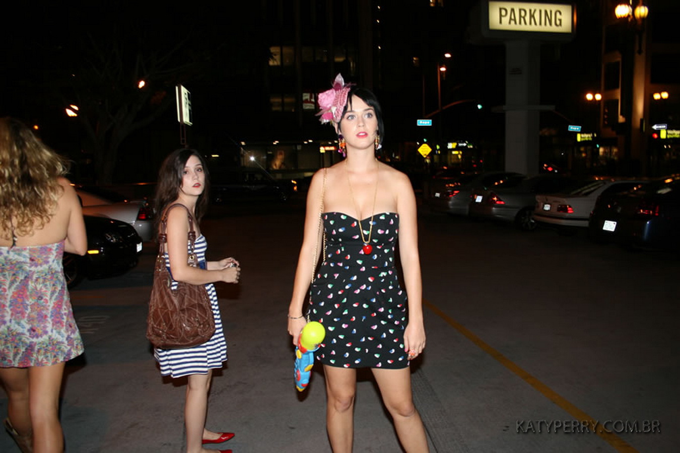 Katy_Perry_bobsslip_drunk_cleavage_downblouse_upskirt_nipslip_at_her_birthday_2007_party_99x_HQ_15.jpg