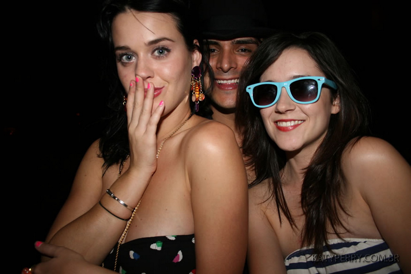 Katy_Perry_bobsslip_drunk_cleavage_downblouse_upskirt_nipslip_at_her_birthday_2007_party_99x_HQ_56.jpg