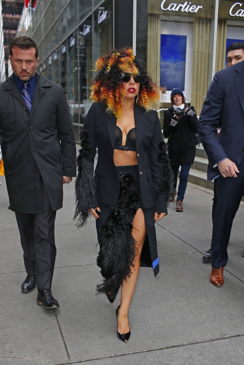 Lady-Gaga-Upskirt-Panty-Peek-NYC-05.jpg