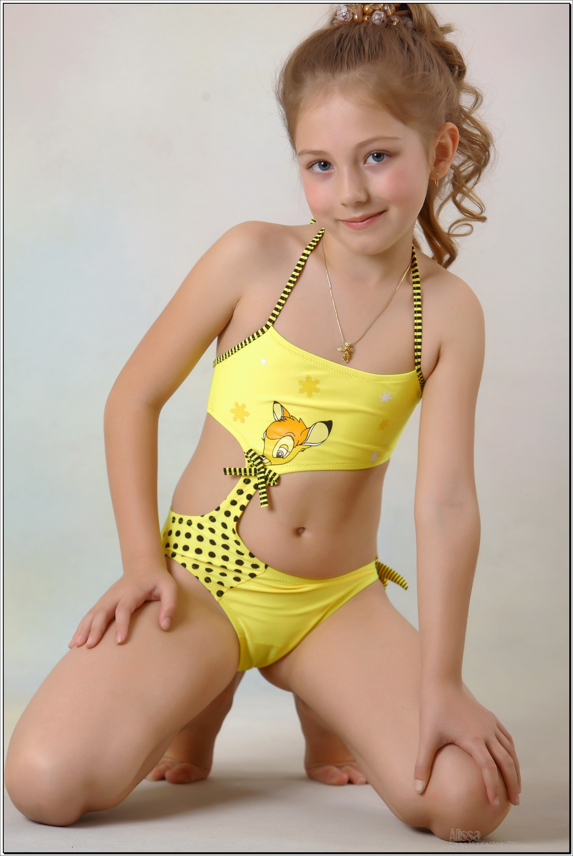 alissa_model_yellowswim_teenmodeling_tv_042.jpg